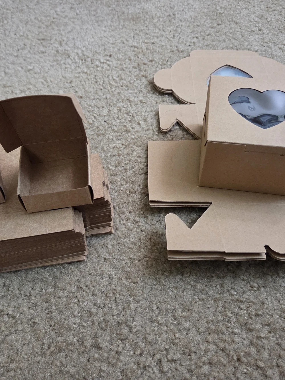🌼 Brown Kraft Gift Boxes with Heart Window - Pack